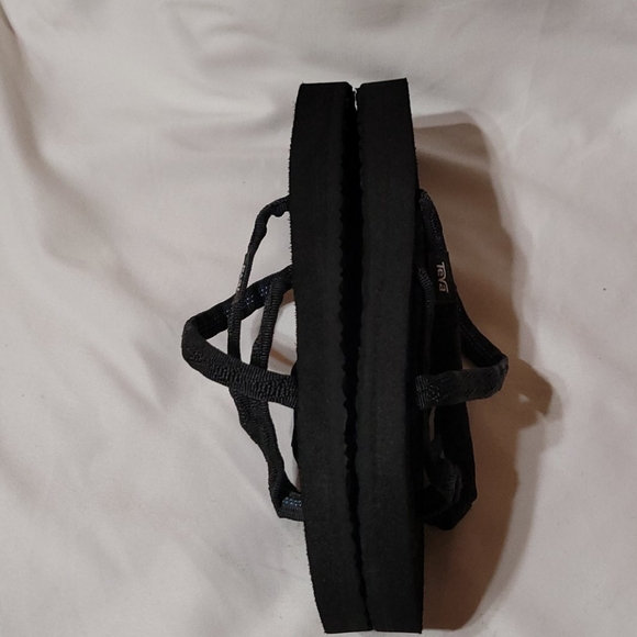 Teva Thong Black Foam Flip Flops Sandals Size 7 - Picture 7 of 8